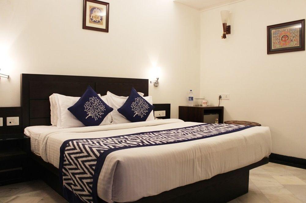 Oyo Flagship Hotel Rudra Palace Agra  Esterno foto