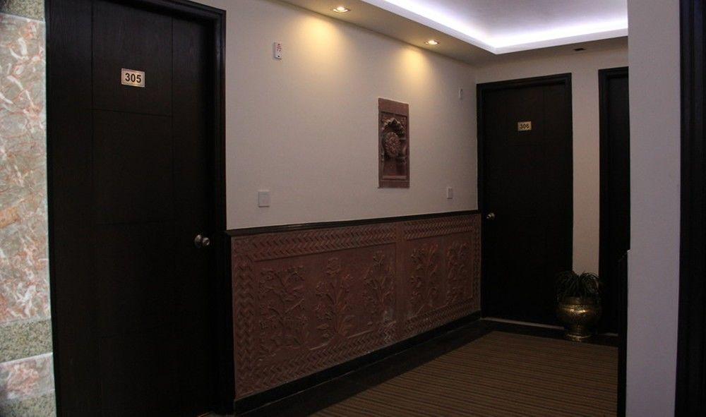 Oyo Flagship Hotel Rudra Palace Agra  Esterno foto
