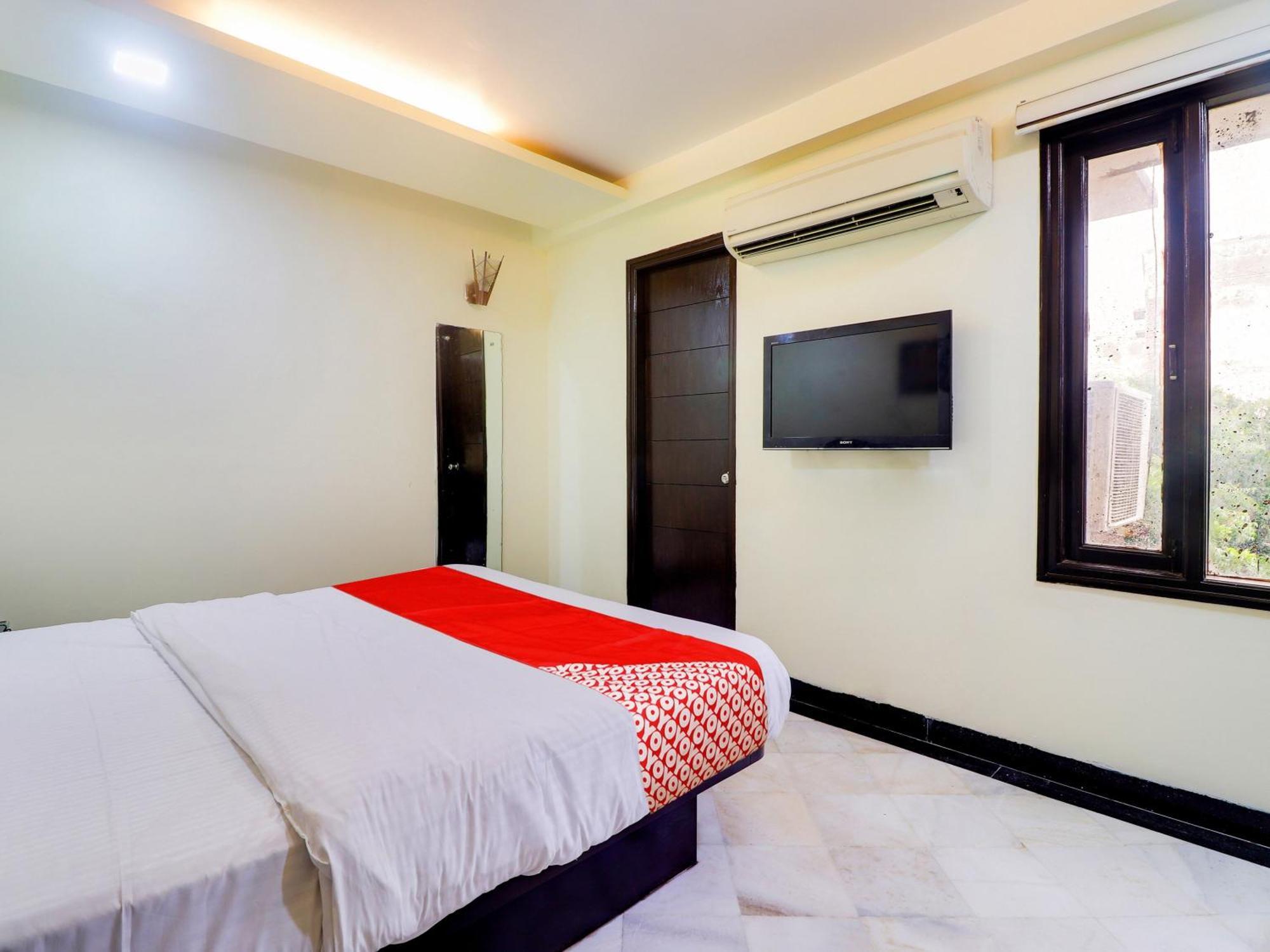Oyo Flagship Hotel Rudra Palace Agra  Esterno foto