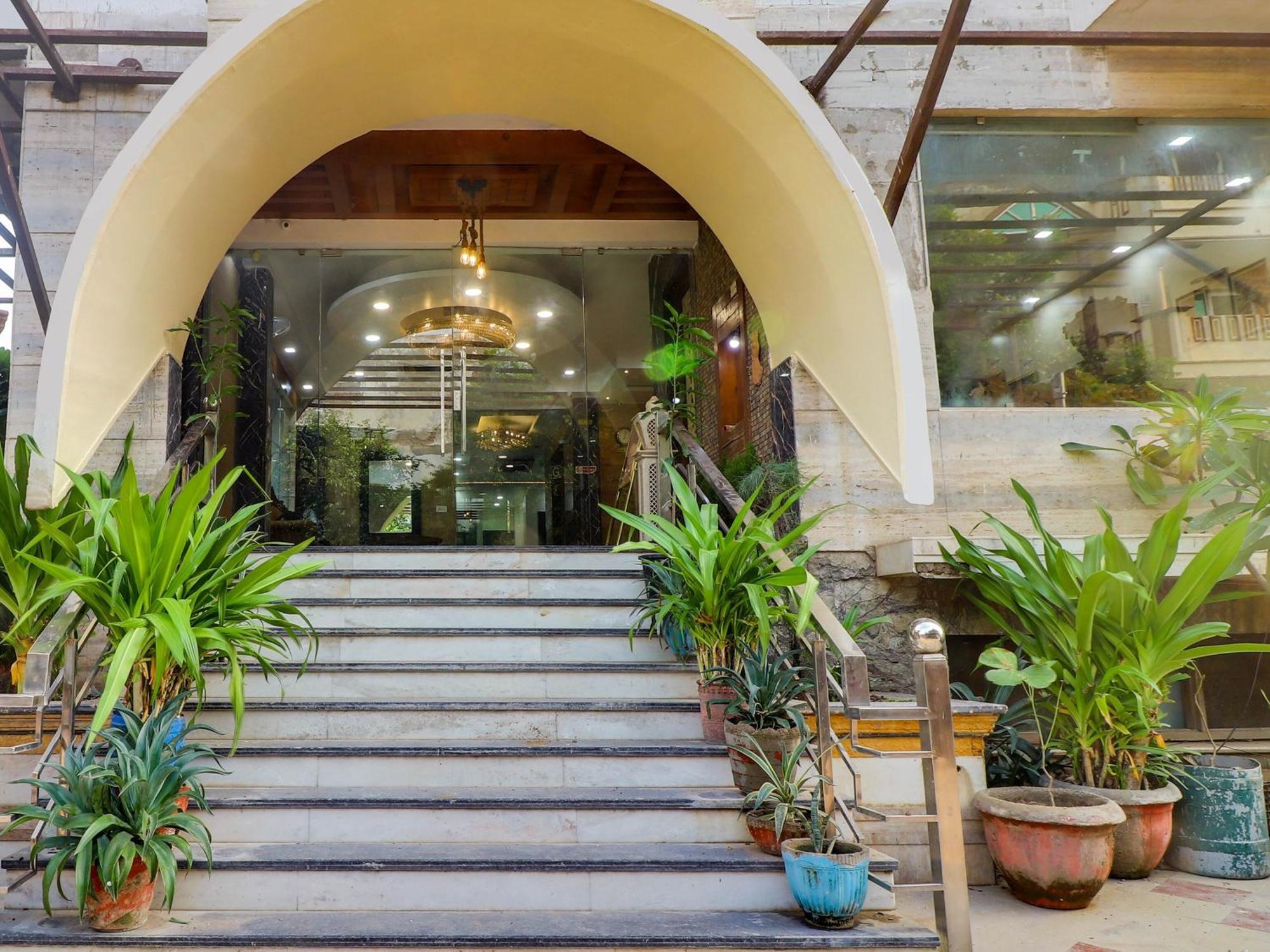 Oyo Flagship Hotel Rudra Palace Agra  Esterno foto