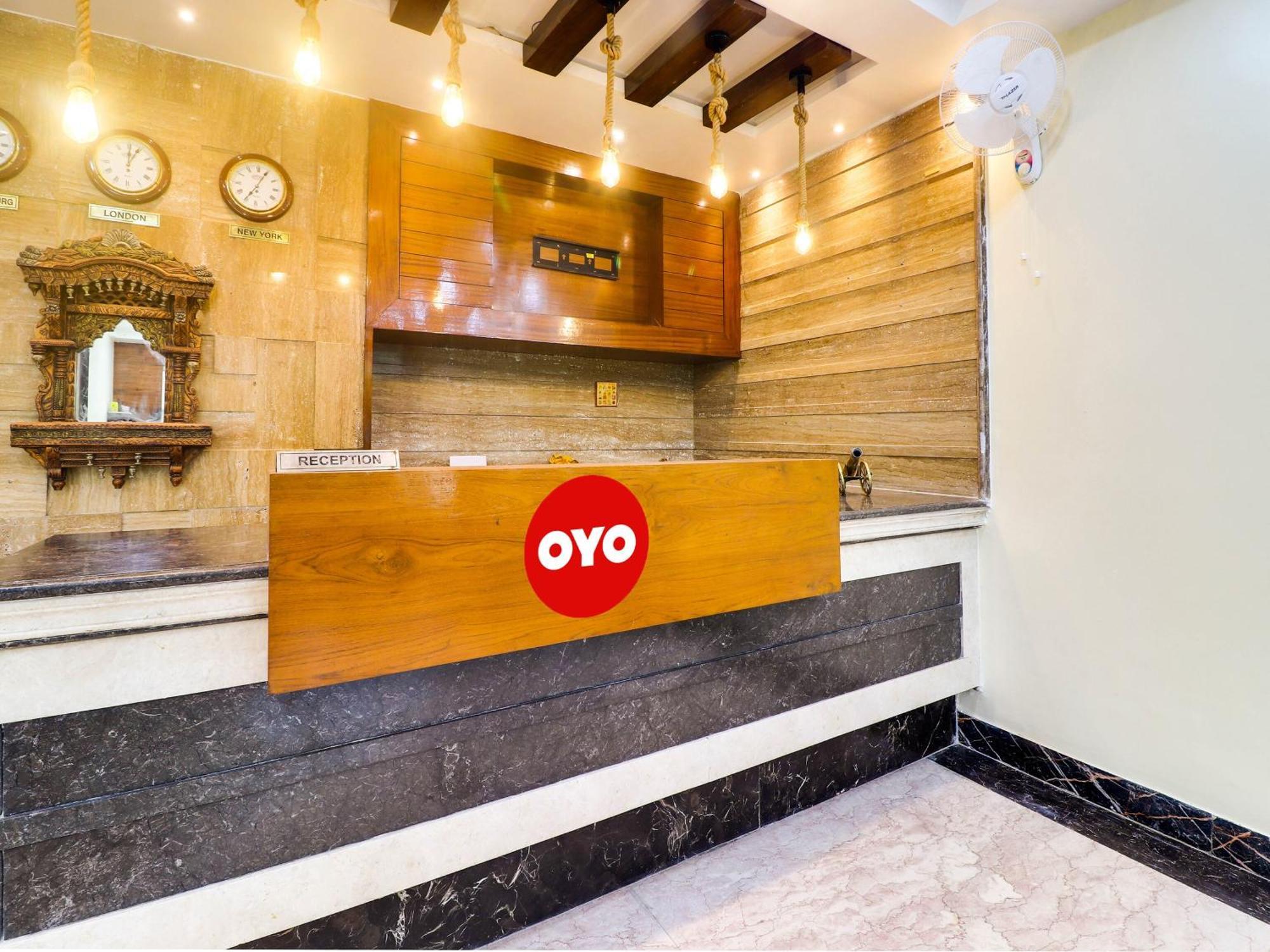 Oyo Flagship Hotel Rudra Palace Agra  Esterno foto