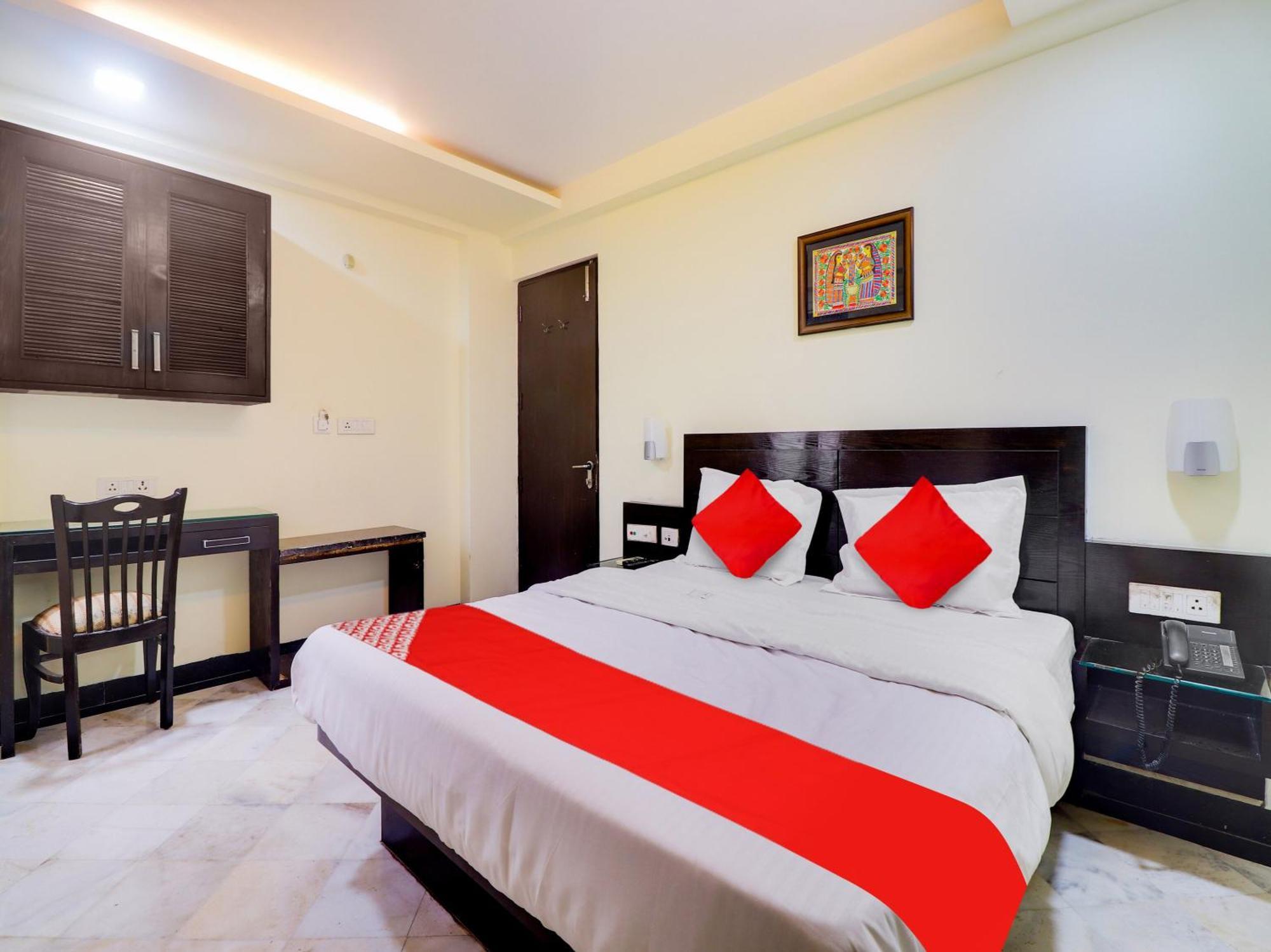 Oyo Flagship Hotel Rudra Palace Agra  Esterno foto