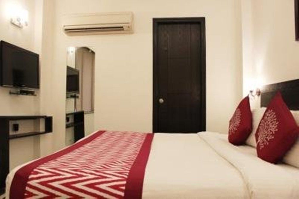Oyo Flagship Hotel Rudra Palace Agra  Esterno foto
